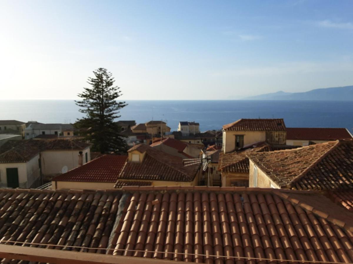 "Lo Studiolo" Apartment Pizzo  Exteriér fotografie