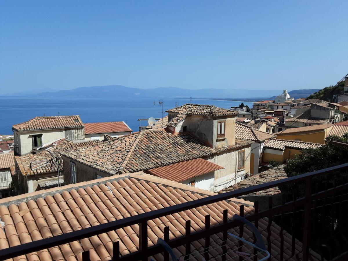 "Lo Studiolo" Apartment Pizzo  Exteriér fotografie