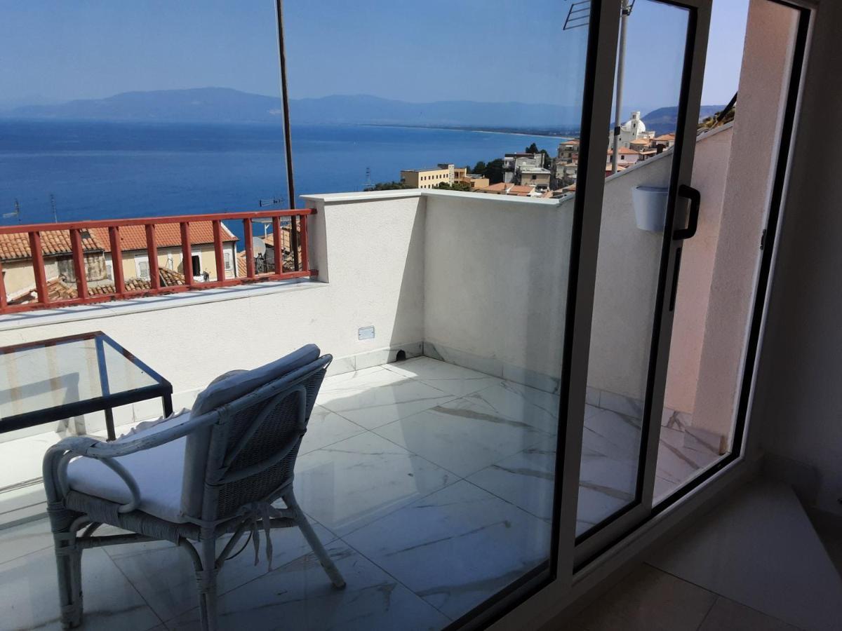 "Lo Studiolo" Apartment Pizzo  Exteriér fotografie