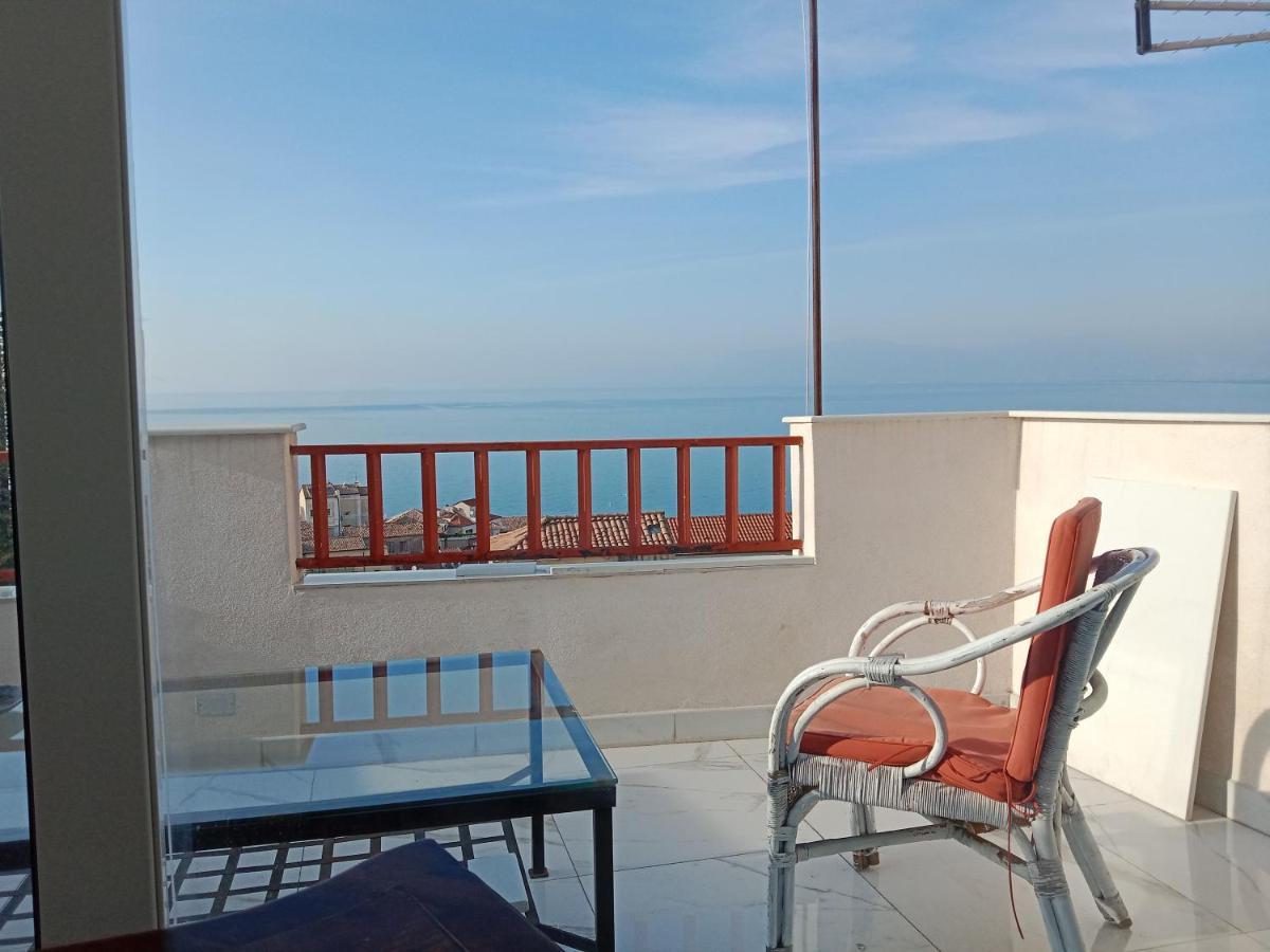 "Lo Studiolo" Apartment Pizzo  Exteriér fotografie