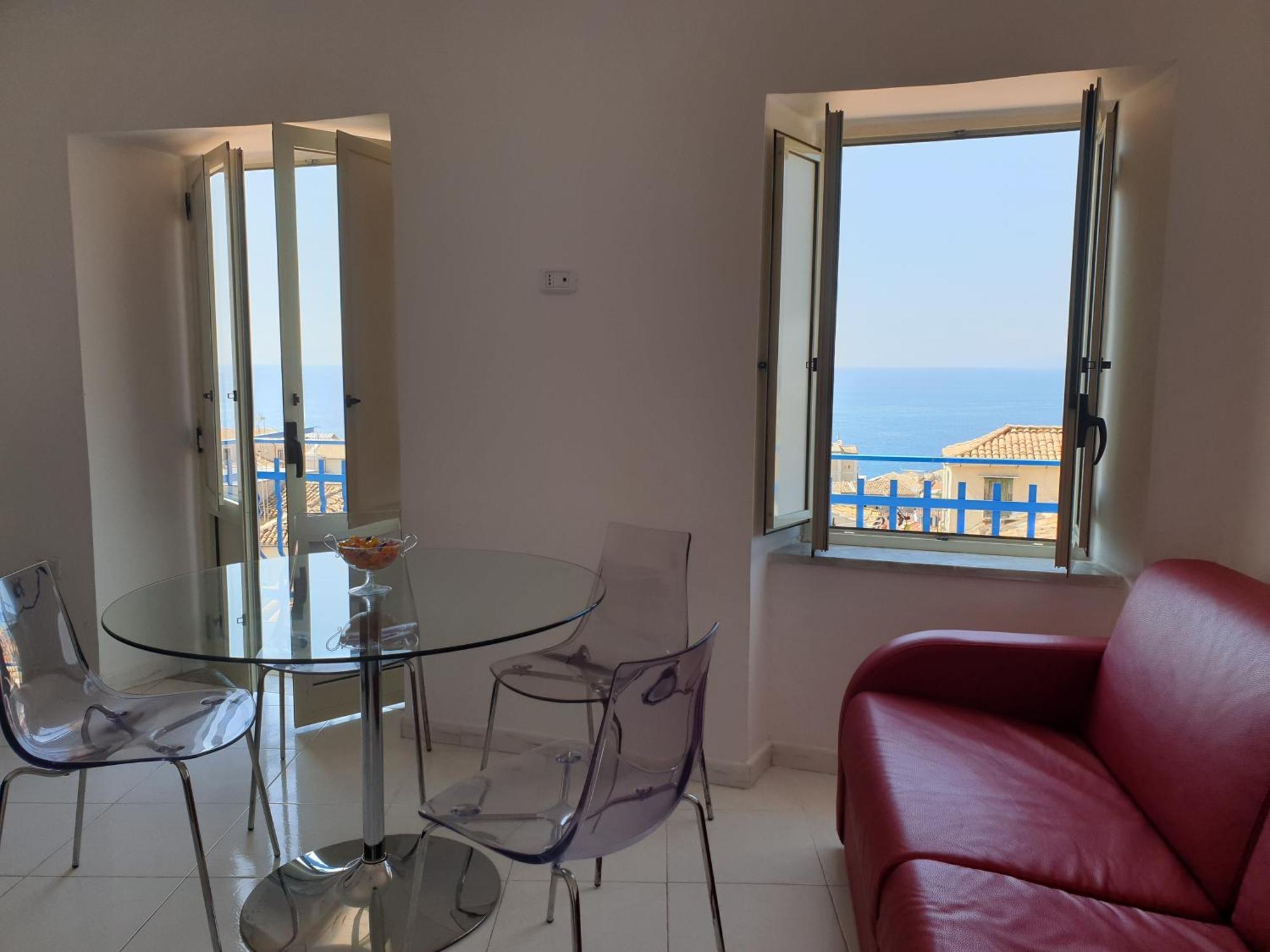 "Lo Studiolo" Apartment Pizzo  Exteriér fotografie